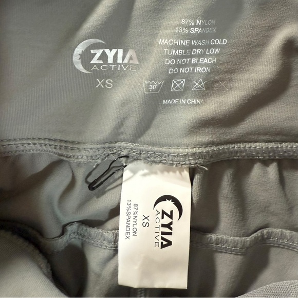 Zyia Women's Ascend Joggers Gray Size XS - Picture 4 of 7
